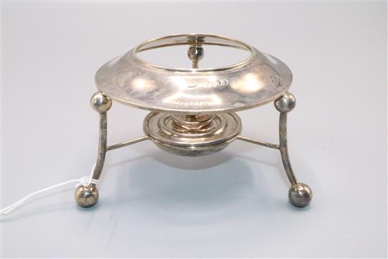 Silver pot stand